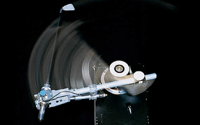 PING Man robotic golfer